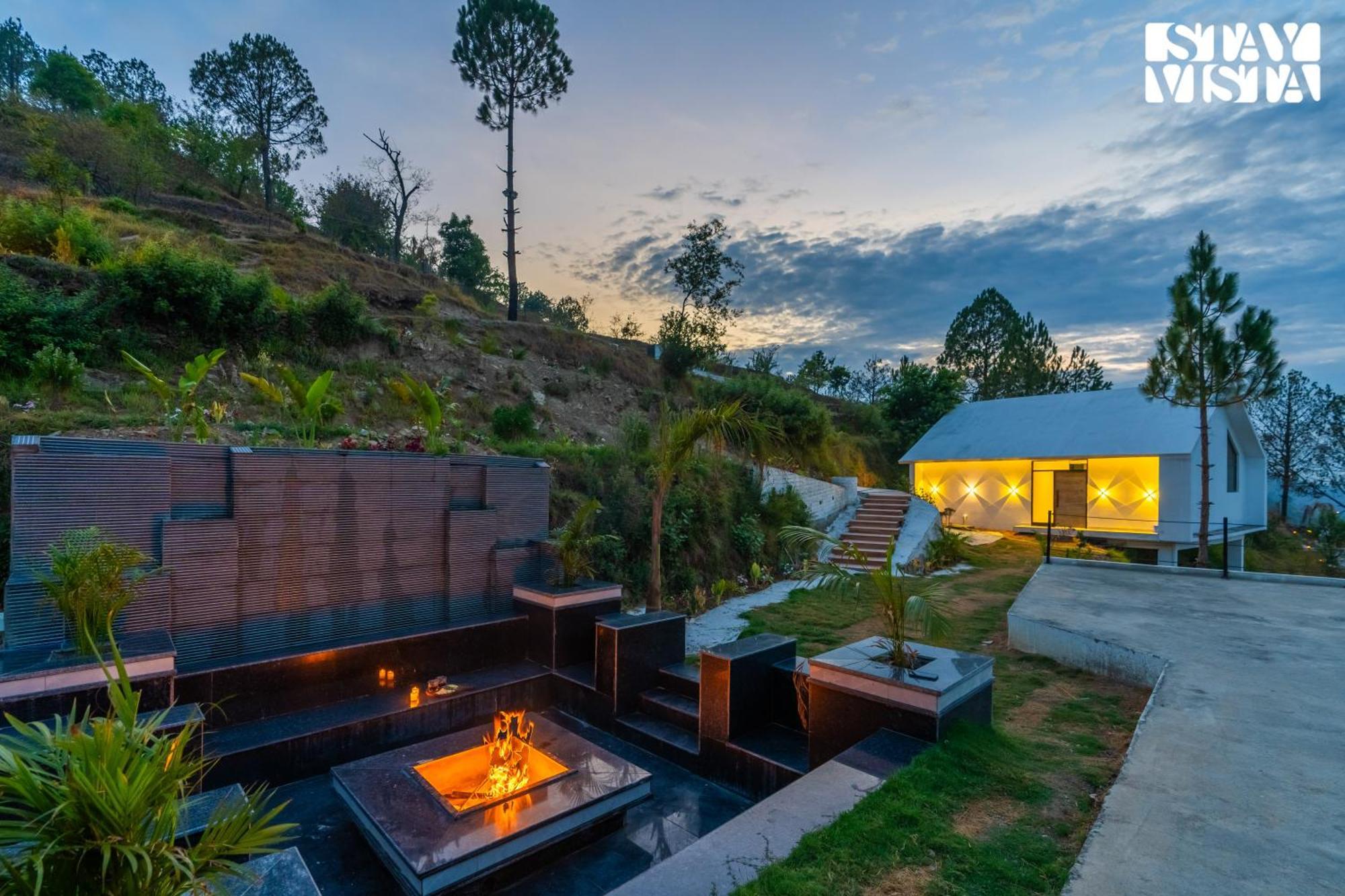 Stayvista At Luna Nova With Outdoor Pool - Ranikhet Exterior photo
