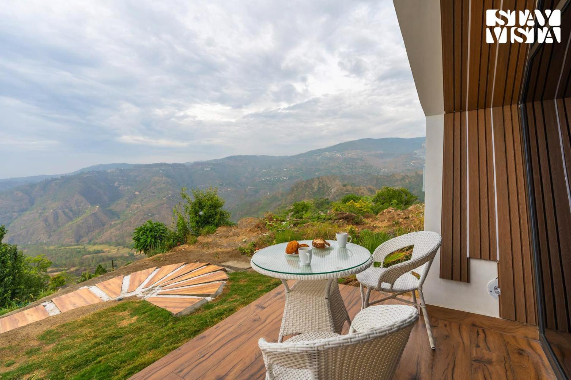 Stayvista At Luna Nova With Outdoor Pool - Ranikhet Exterior photo
